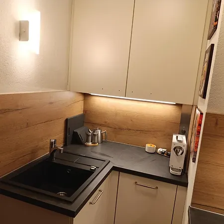 Ferienzimmer Trummer ホームステイ *